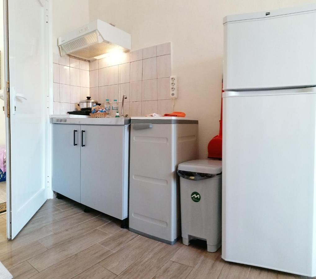 Studios Lia Adults Only -Fully Renovated Криси Амудия Екстериор снимка