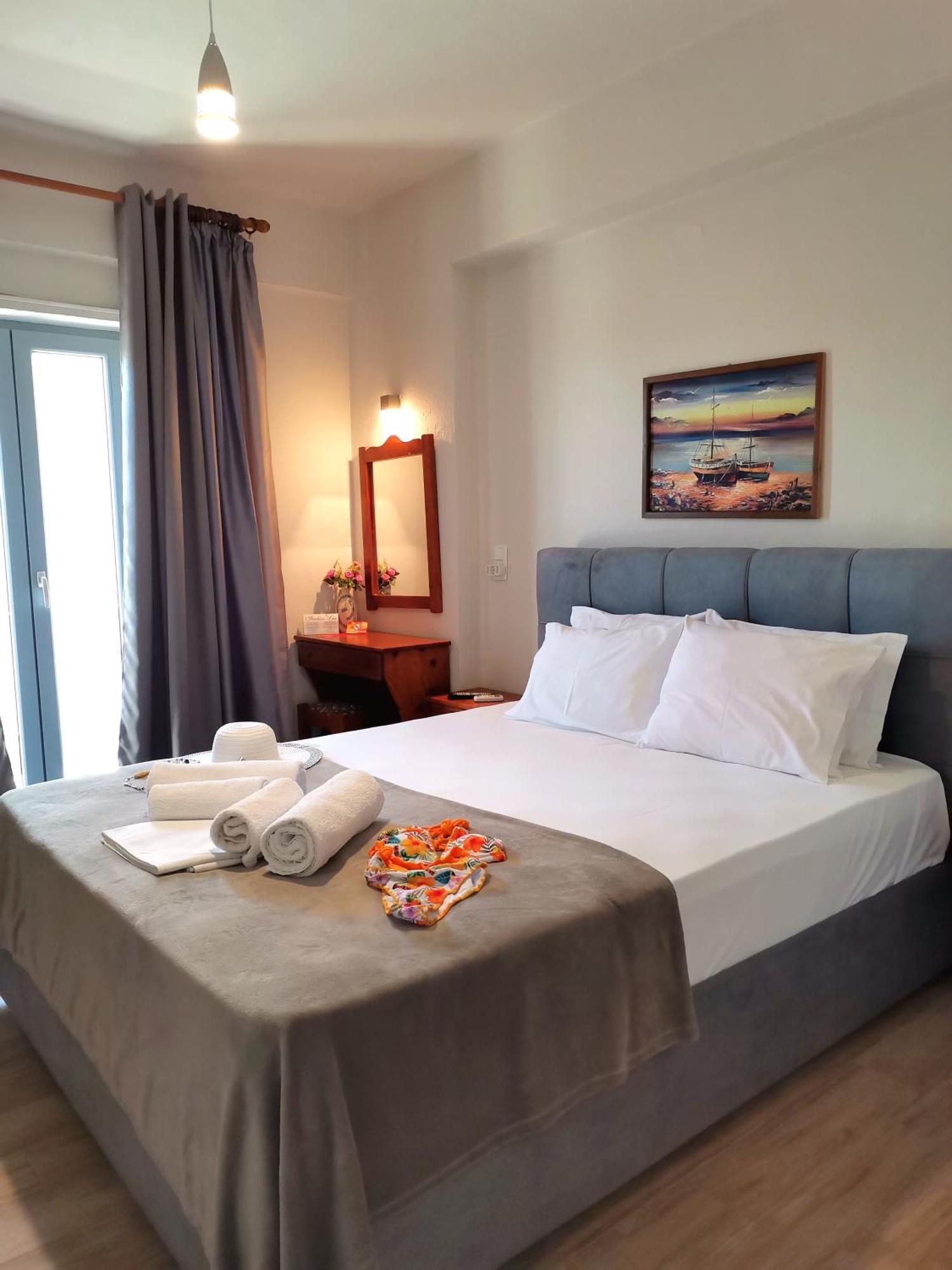 Studios Lia Adults Only -Fully Renovated Криси Амудия Екстериор снимка